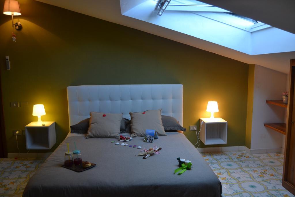 ساليرنو Un Tetto Di Stelle Deluxe Home المظهر الخارجي الصورة