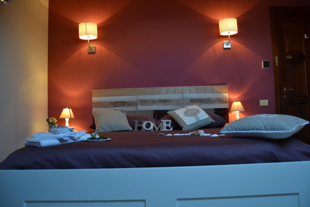ساليرنو Un Tetto Di Stelle Deluxe Home الغرفة الصورة