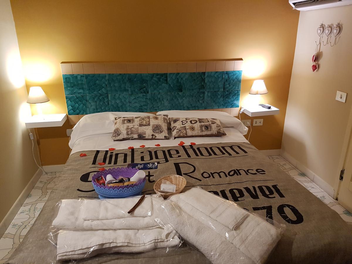 ساليرنو Un Tetto Di Stelle Deluxe Home المظهر الخارجي الصورة